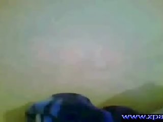 超 豐滿的 青少年 squeezing 她的 大 鰹鳥