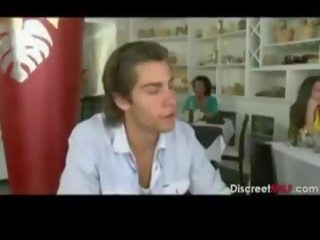 Mom aku wis dhemen jancok waitress kurang ajar young schoolboy